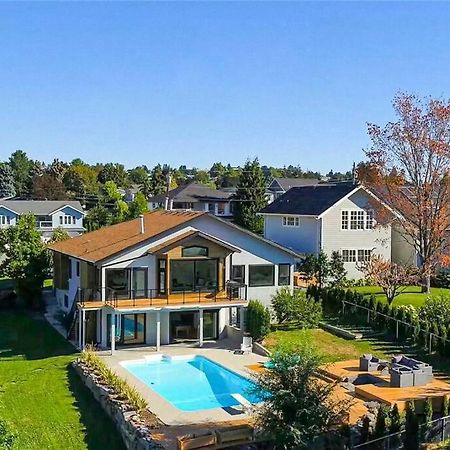 Luxurious 5 Bedroom House With Pool & Sauna West Kelowna Zewnętrze zdjęcie